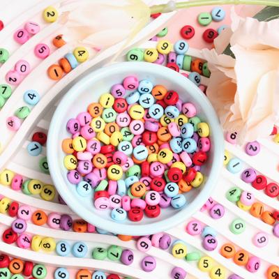 100 Pezzi Perline Acriliche Sciolte da 7mm Per Collana Bracciale Misto Numero Accessori per Gioielli Perline Distanziatrici Materiale Fatto a Mano Fai da Te