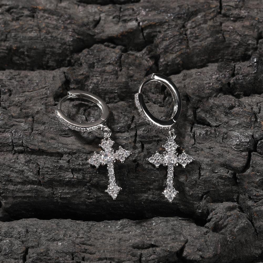 Mini Cross Earrings Slightly Inlaid with 5A Zircon, Jewelry European and American Simple Men's and Women's Hip-hop Personalized Fashion Earrings