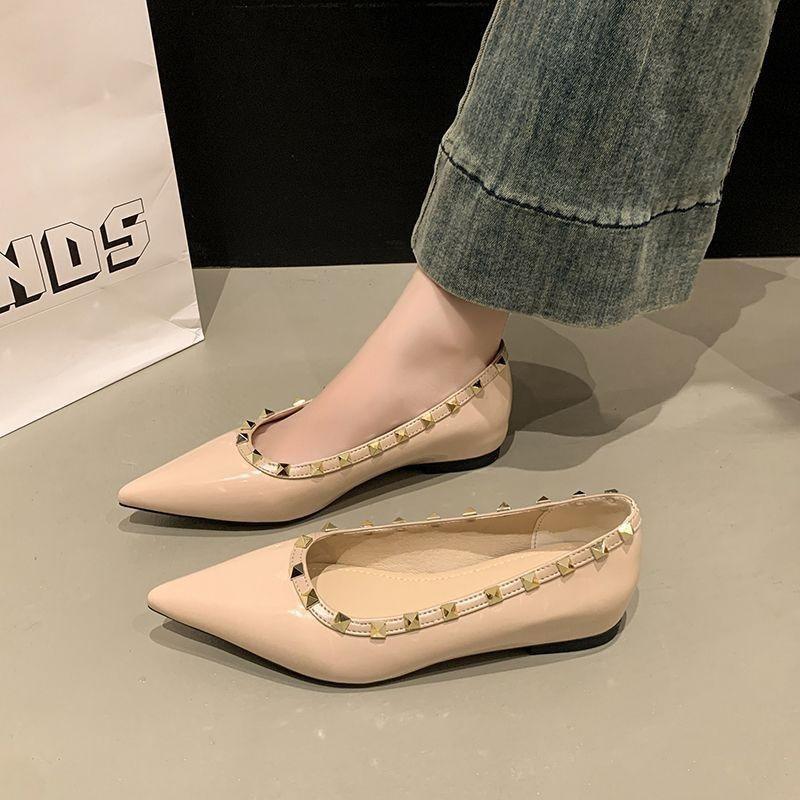 5 Cm Inner Height Increase, Rivets, Light Mouth, Nude Color, Pointed End, Soft Patent Leather, French Temperament, Single Shoes, Commuting To Work