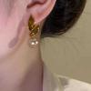 Maillard deciduous pearl earrings light luxury niche earrings medieval exquisite high-end earrings new popular versatile