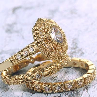 Neue romantische geometrische 3-teilige Ringsets für Frauen mit unterschiedlich geformten Kubikzircon-Steinfassungen, luxuriöse Verlobungsringe