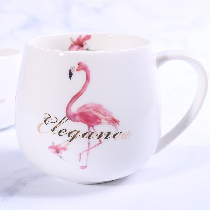 

Кружка большой вместимости Мультяшная чашка Высокая ценность Чашка для воды Детский маленький подарок Практичная керамическая чашка Сувенир 400ML