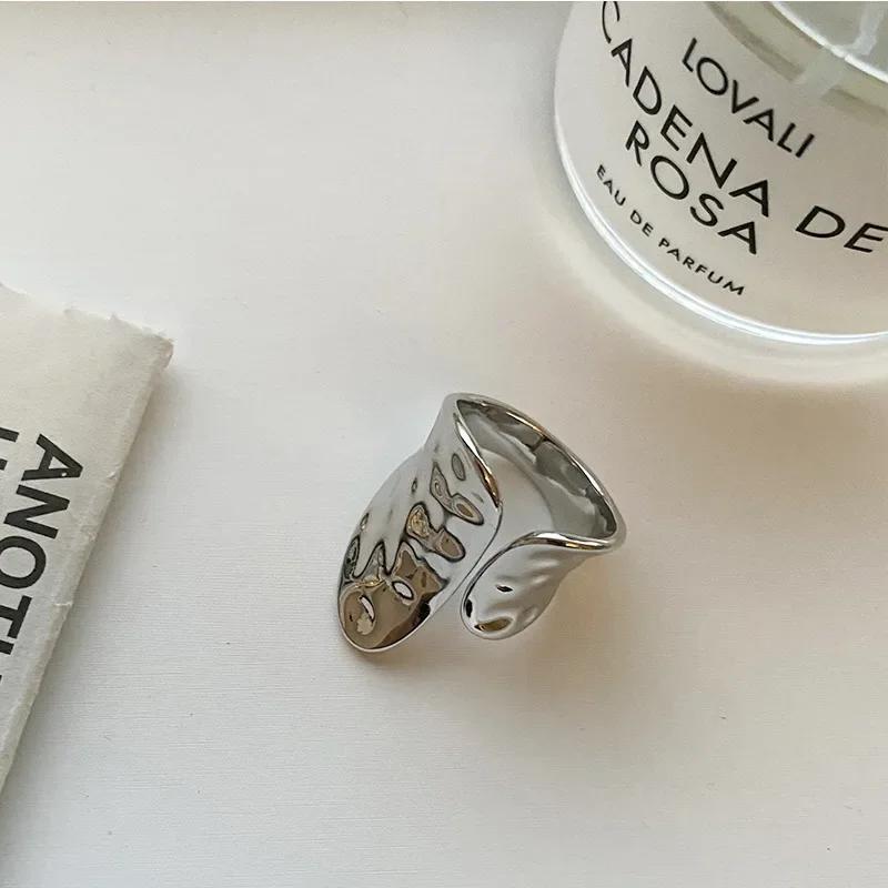 

Uorich INS Wind Light Luxury Vintage Design Sense Opening Irregular Hammer Pattern Stainless Steel Rings for Women Jewelry Gifts Resizable