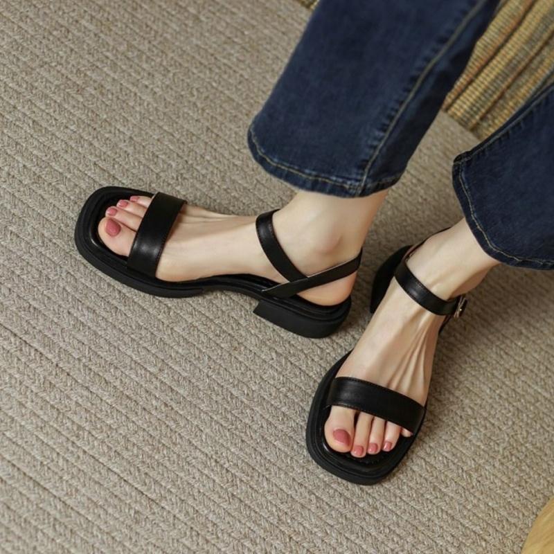 Fashion 2025 New Summer Sandals Travel Women Shoes New Sandal Sole Durable Sandal Ladies Outdoor Beach Slippers Platform Sandals