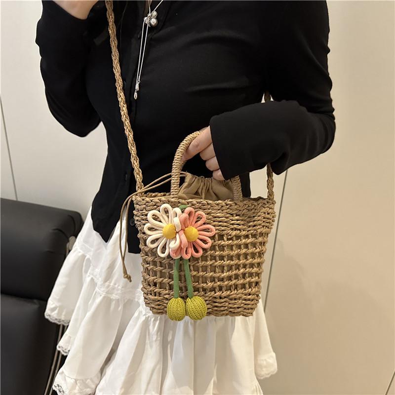 Summer Holiday Women Straw Beach Shoulder Bag Cute Flower Ladies Crossbody Bucket Bags Casual Commuter Female Handbags Purse