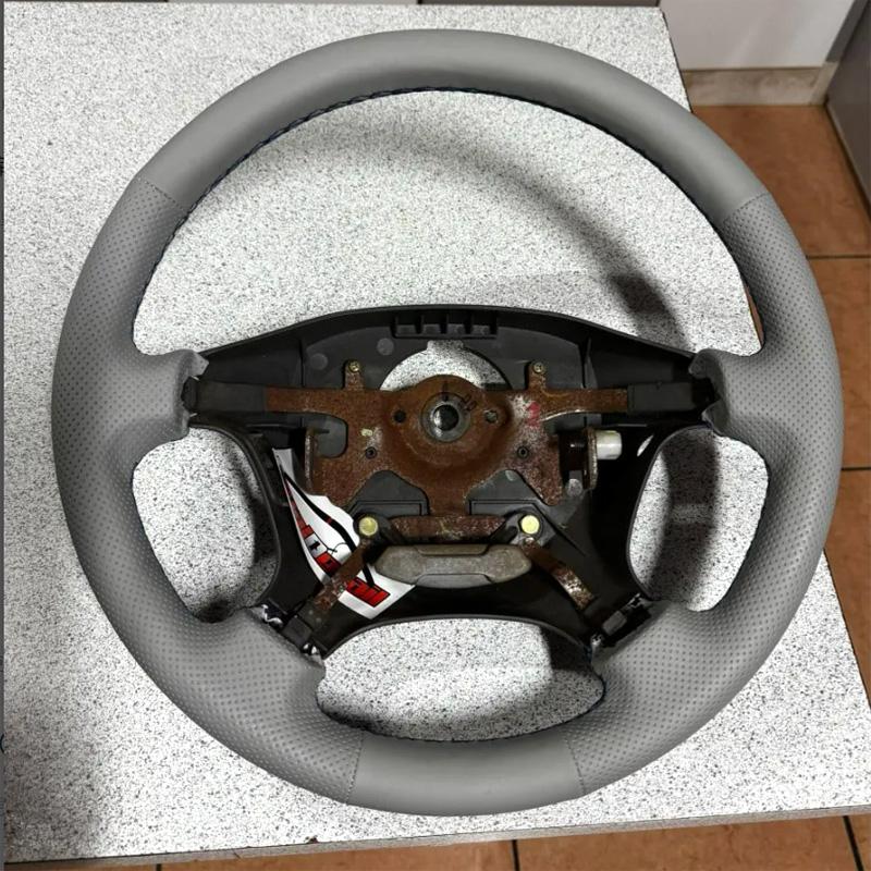 Priekš Suzuki Jimny 1999-2005 izgatavots Automašīnas