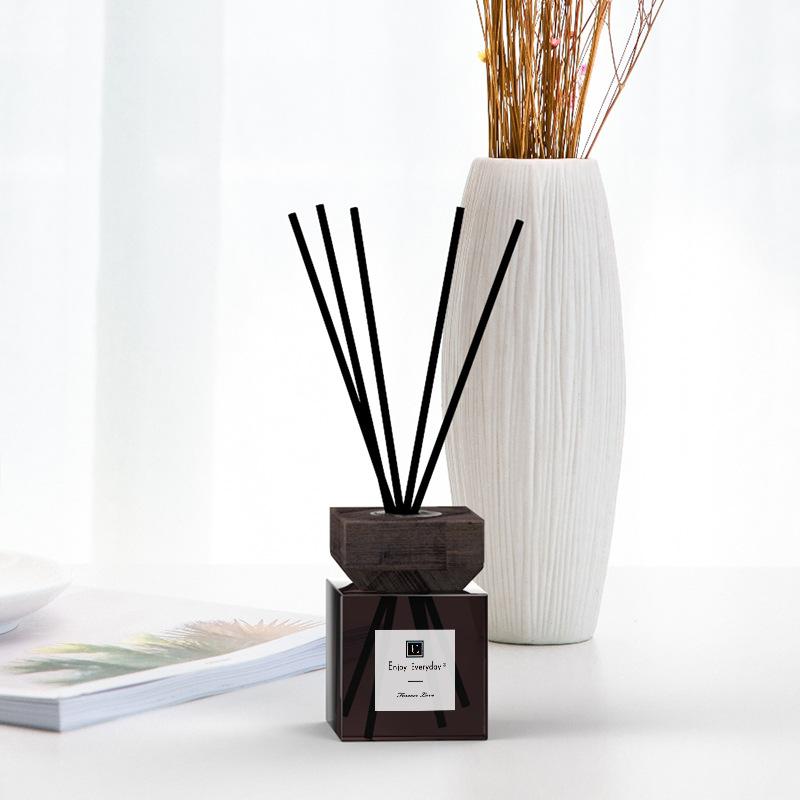 100ml/200ml Sqaure Aromatherapy Bottles Reed Diffuser Refill Accessaries Empty Glass Bottles Rattan Sticks and Wooden Caps