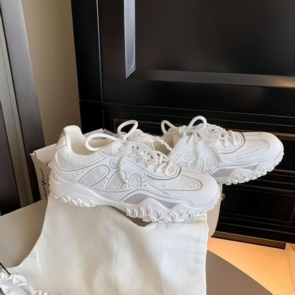 New women's shoes 2025 spring light luxury high-end versatile soft-soled casual women's training shoes soft-soled not tired Forrest Gump shoes