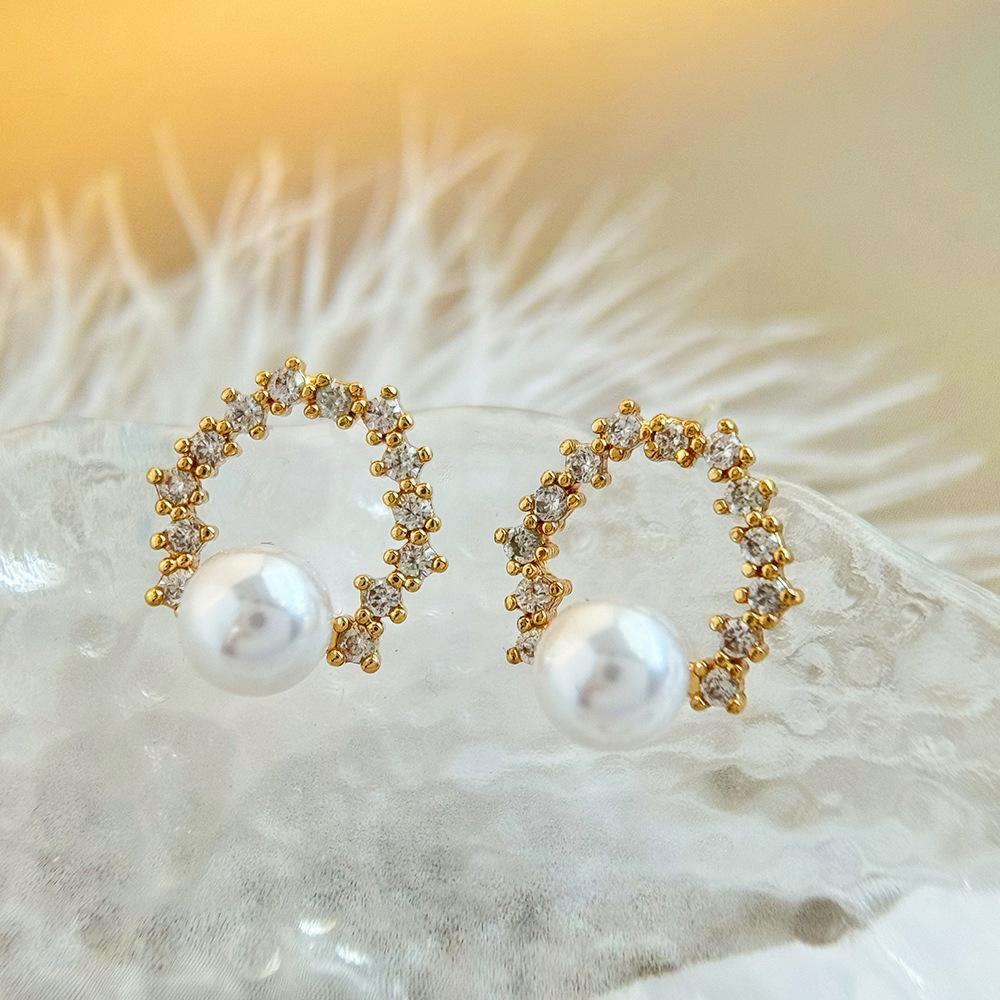 Korean Style Gold & Silver Rhinestone Pearl Stud Earrings - Simple, High-End, Light Luxury Jewelry.