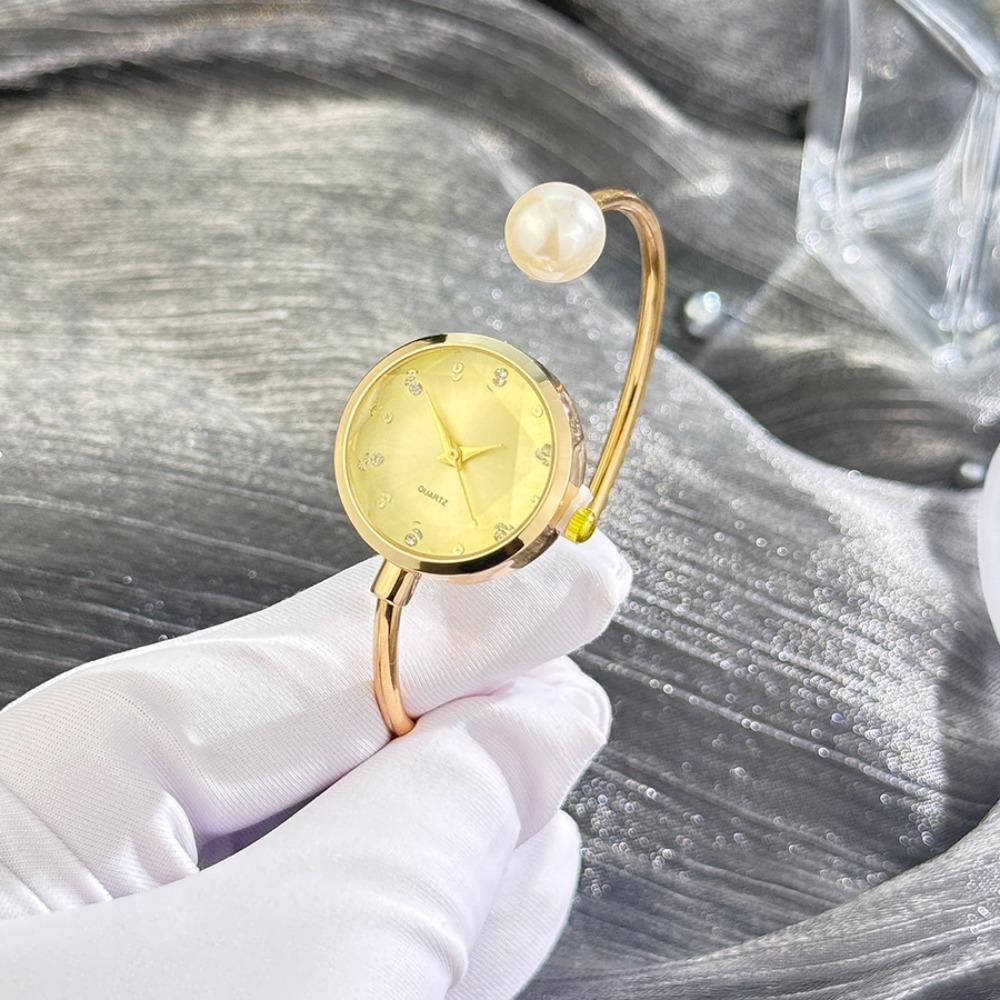 Elegant Alloy Ladies Quartz Wristwatch Vintage Rhinestone Bracelet Watch Imitation Pearl Rose Gold Small Dial Watch Women's