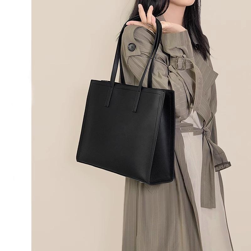 This Year's Popular Commuter Shoulder Bag Women's Bag 2025 New Spring and Summer Large-capacity Bucket To Work Commuter Tote Bag