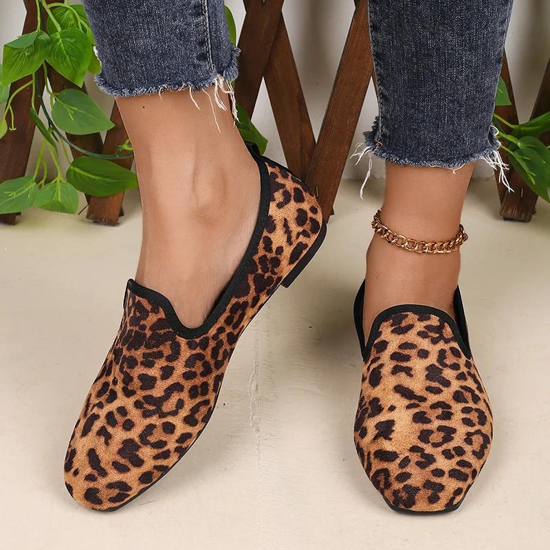 Sexy Leopard Women's Flats Shoes Women 2024 Light Loafers Outdoor Flat with Soft Bottom Ladies Shallow Shoes