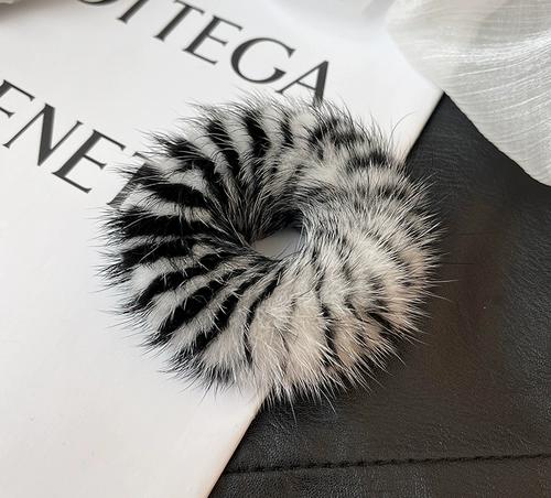 

Корейский минималистский мех норки, милый интернет-знаменитый плюшевый шарик, высококачественная веревка для волос, повязка на голову, кожаная лента, аксессуары для волос для женщин