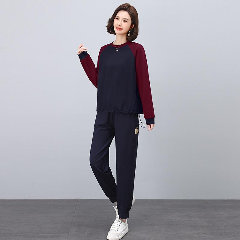 

Женская модная спортивная одежда весна/осень: Модный костюм-двойка 2025 года для стильных мам среднего возраста XL темно-синий