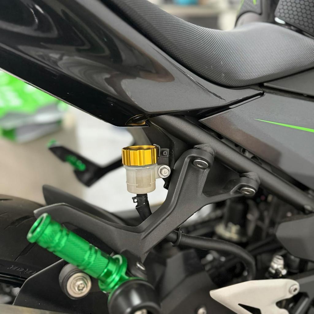 AUSHOOL Motorcycle Master Cylinder Cap and Reservoir Tank Cover for Honda CBR1000RR Rear Brake and Clutch (08-20) (04-07) (Gold)