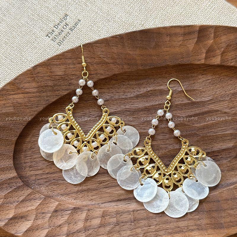 

Retro Shell Tassel Earrings Women s Summer Vacation Style Niche Style Design Ear Studs Elegant Fancy Exaggerated Ear Jewelry Retro shell tassel earrings
