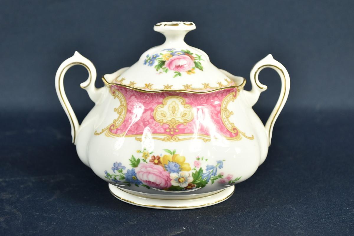 Royal Albert Lady Carlyle Сахарница Костяной Фарфор Сделано в Англии Винтаж Редкий