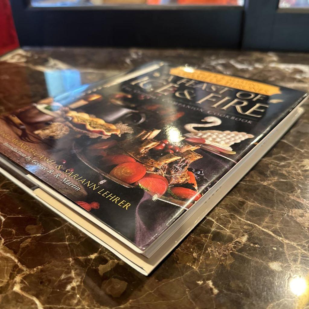 [USED] A FEAST OF ICE & FIRE