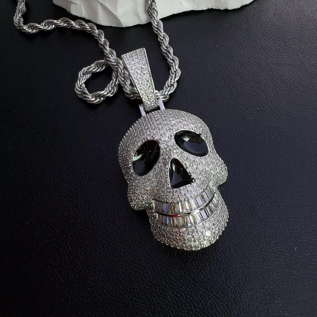 Skull Pendant Necklace Iced Out Moissanite Inlaid Environmental Copper Hip Hop Jewelry For Men Women