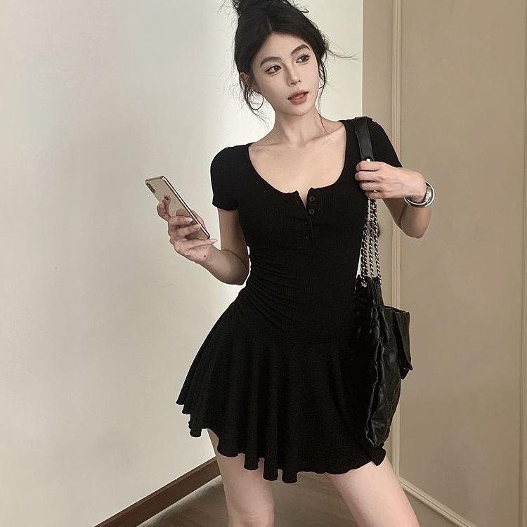 [Dress + Shorts] Pure waist pleated skirt short-sleeved dress high waist bottoming shorts two-piece set