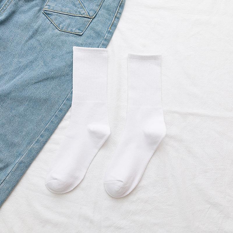 Mid-calf Socks for Spring, Autumn and Winter, Women's Sports Personality Socks, Breathable and Sweat-absorbent