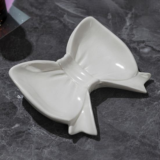 Bow Soap Dish Bathroom Ceramic Soap Holder with Self Draining No Water Accumulation Soap Tray for Home Dormitory Washbasin Bathroom Shelf