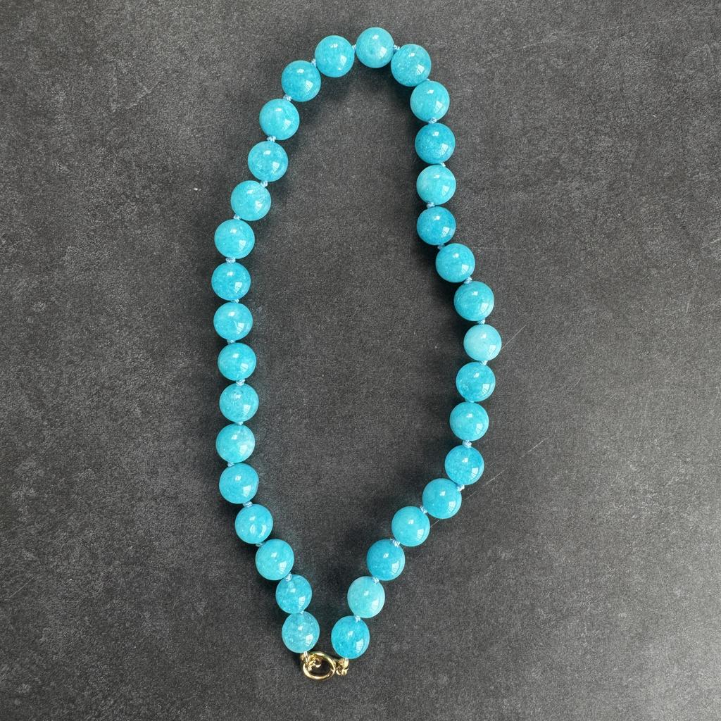 Neuer Eingang Individueller Regenbogenperlen Schmuck Bunter Naturstein Halskette Grobes Edelstein Knebelverschluss Geschenk für Frauen für Boutiquen