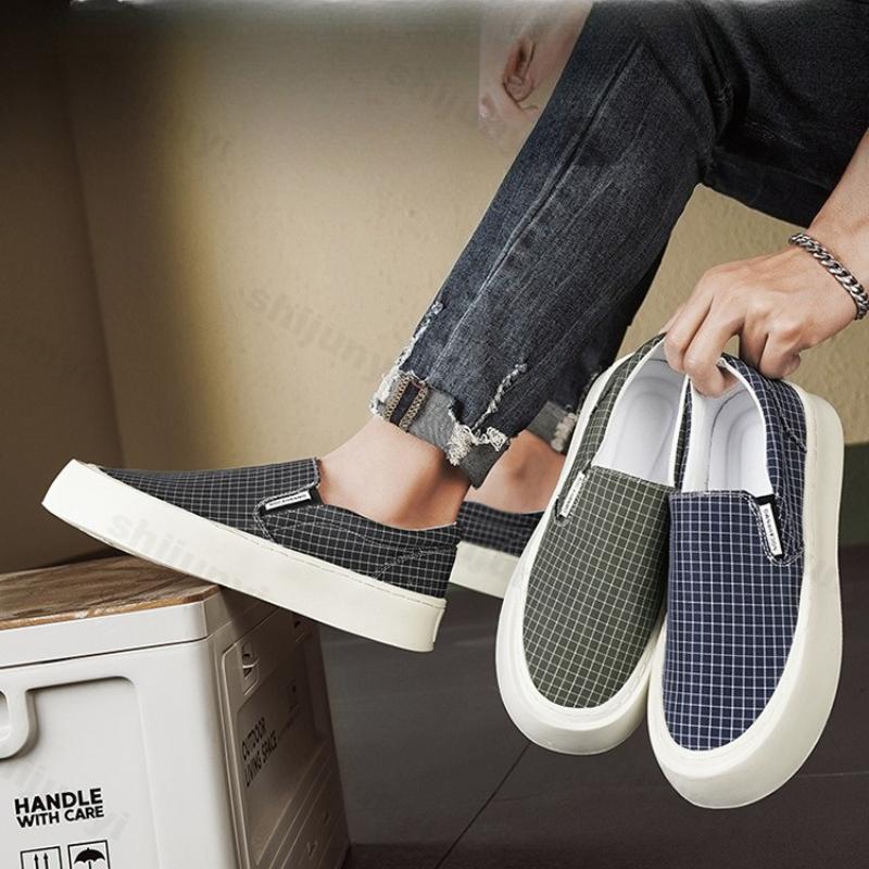 Fashion 2025 Spring New Men's Low Cut Thick Soled Canvas Shoes Slip on Fashion Trend Comfortable Lightweight Non slip Platform sneakers