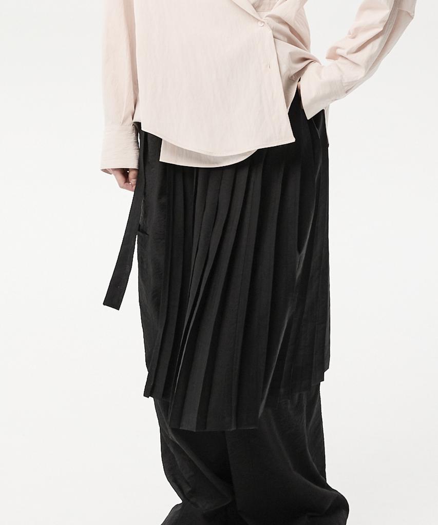 Mid And Row Pleats Layered Skirt (Black)