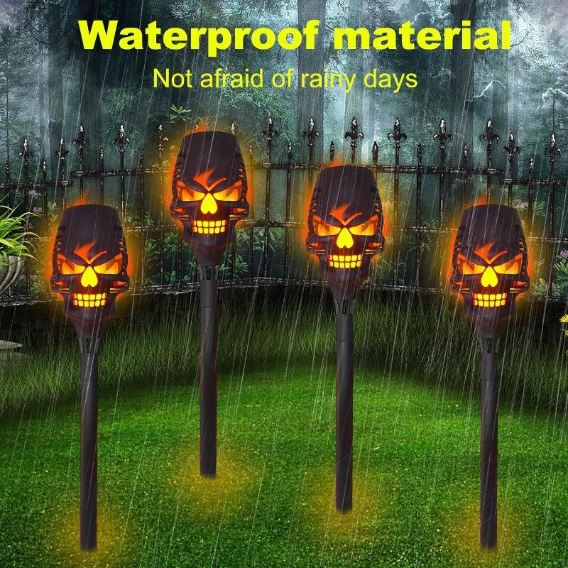 Solar Halloween Skull Lights Flickering Flame Torch Lights Waterproof LED Outdoor Decor for Patio Yard Path Landscape Lighting
