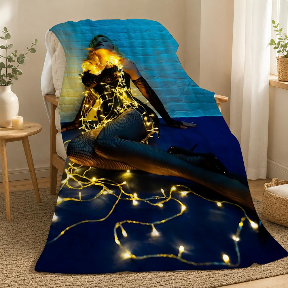 Madonna Singer Throw 240g flannel blanket, suitable for sofas, beds, offices, exquisite gift blankets 75X95CM