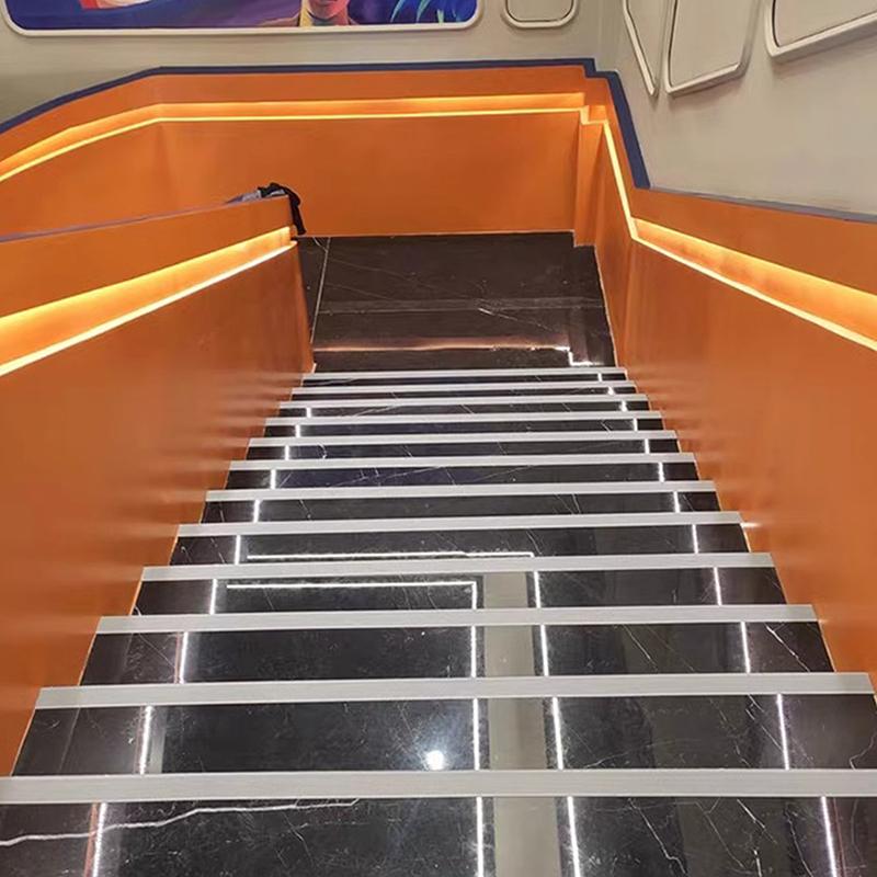 100 cm selbstklebende Anti-Rutsch-Treppenstreifen PVC-Stufenstreifen Treppenaufkleber Treppenstufenschutz Teppich Bodendichtungsstreifen
