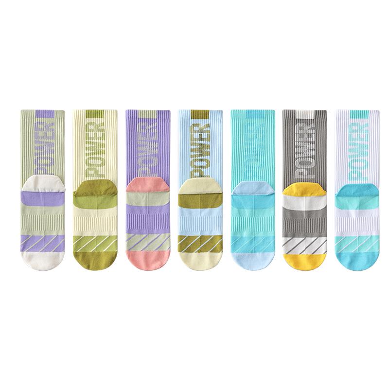 Women's Mid-Calf Breathable Sweat-Absorbent Sports Socks for Cycling, Running, Skipping, and Badminton