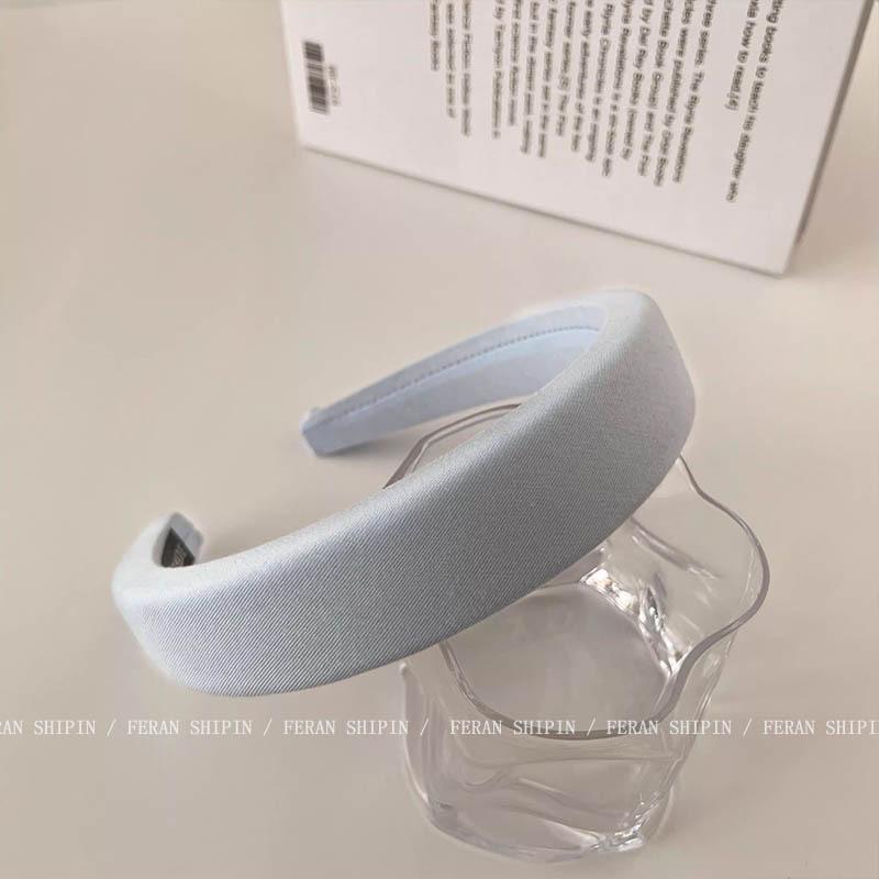 Women's Wide Edge White Sponge Headband - Stylish, Comfortable, Low-Pressure Hair Accessory