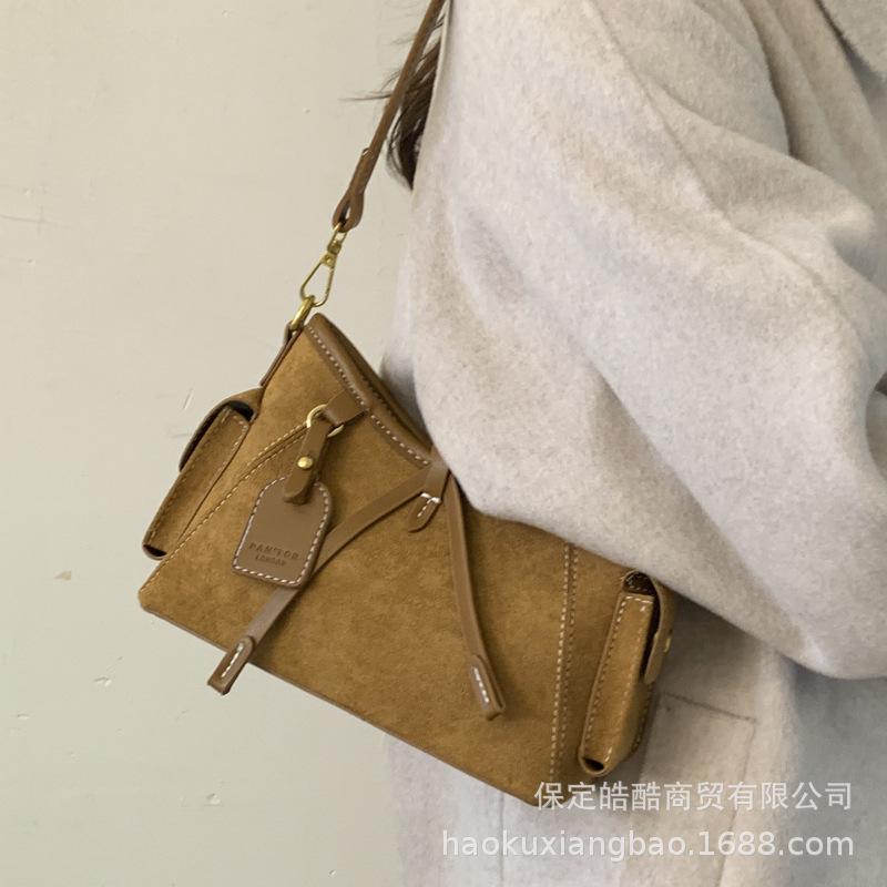 Suede bag women's large capacity 2025 new autumn and winter versatile retro shoulder underarm bag commuter bucket bag