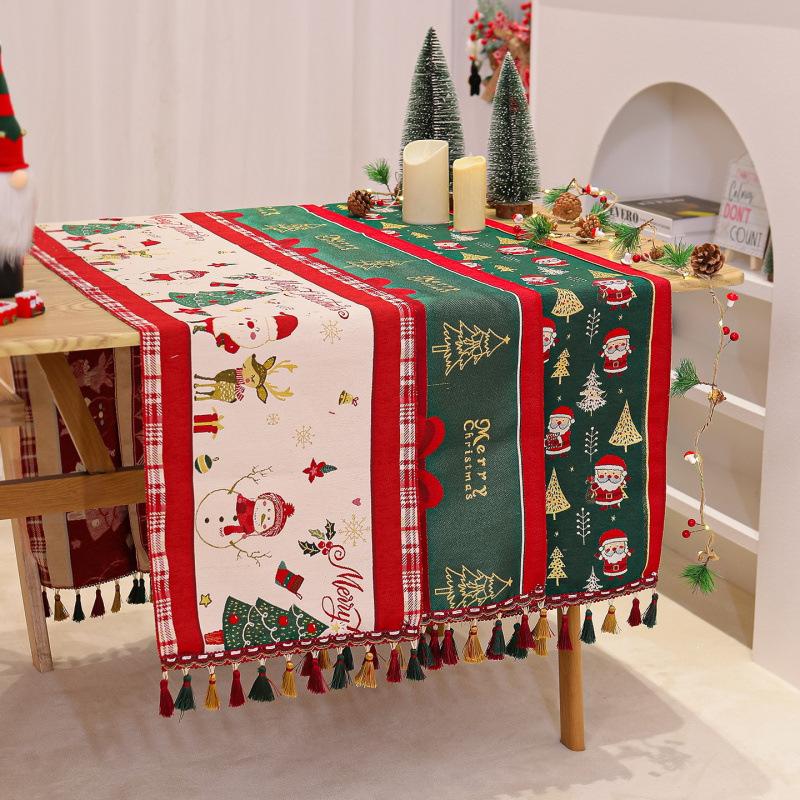 Christmas Decoration Chenille Jacquard Table Runner Printed Table Decoration Santa Claus Printed Table Mat