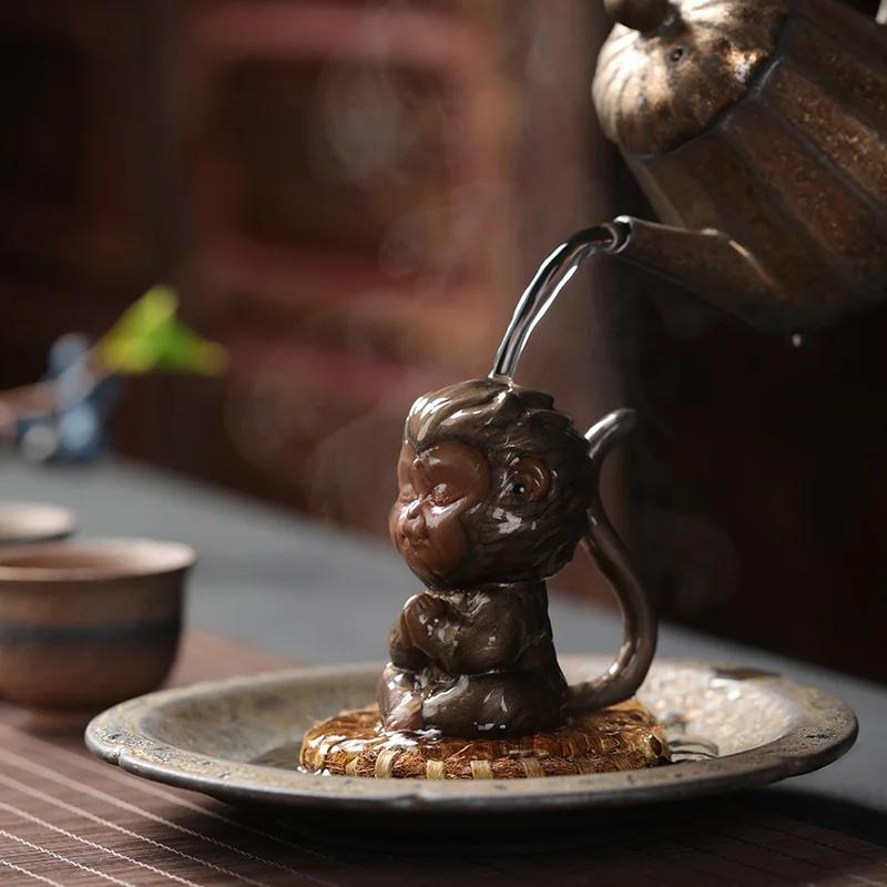 Chinese Purple Clay Tea Pet Monkey King Tea Figurine Ornaments Handmade Sculpture Crafts Chinese Tea Set Decor Accessories