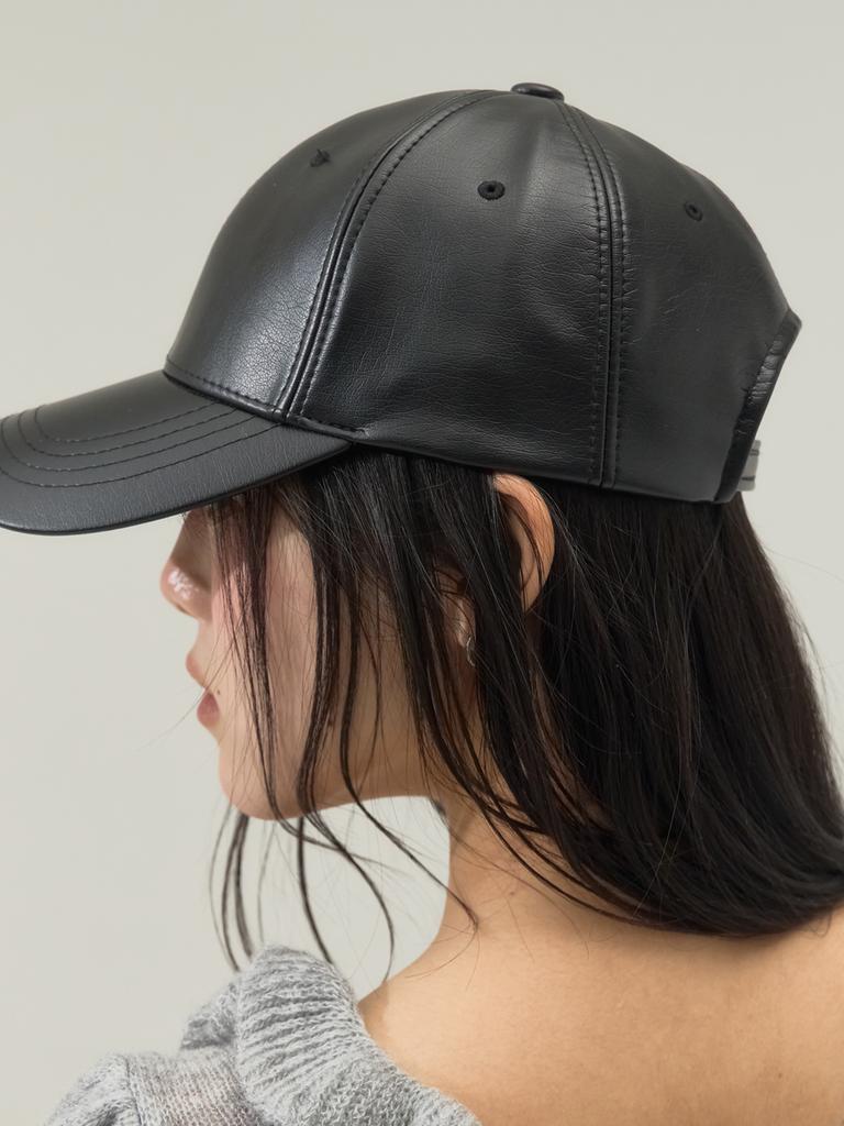 SORRY, TOO MUCH LOVE Urban Edge Baseball Cap_Black