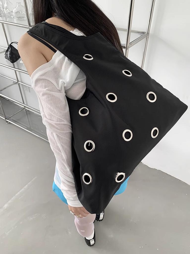 Fashion Hollow Rivet Large Capacity Tote Bag Hobos Women Handbags Luxury Soft Nylon Shoulder Bags Trend Big Shopper Purses