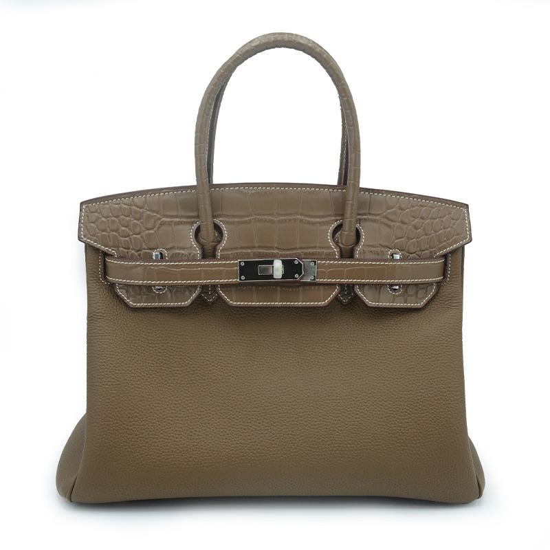 Crocodile Leather Leather Horn Baguette Mail Carrier Bag Handmade Wax Line Bag Popular Versatile Bag