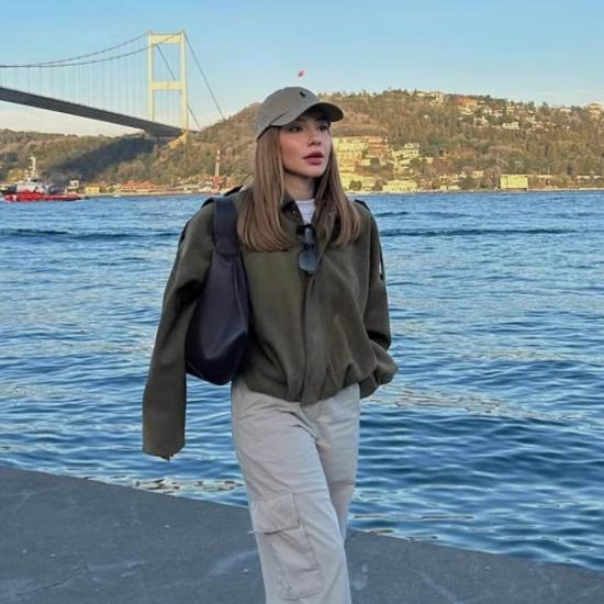 Chaqueta Retro de Solapa de Ante para Mujer - Colección Primavera Temprana 2025