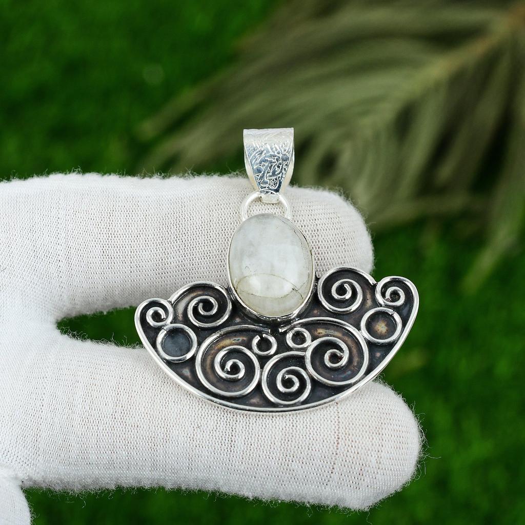 Friendship Day Deal Sterling Silver Rainbow Moonstone Gemstone Pendant Jewelry