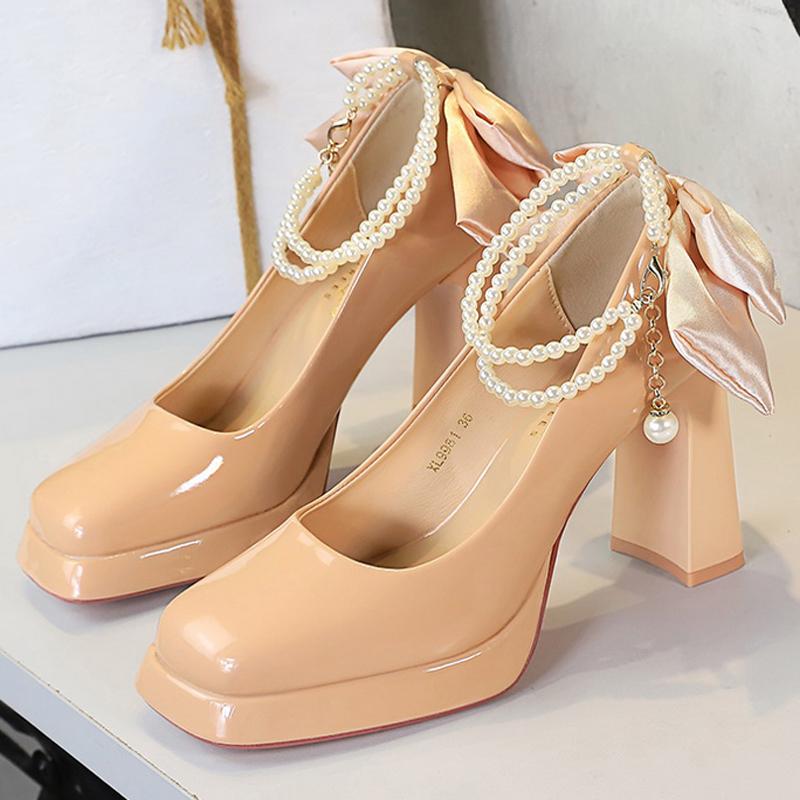 

Туфли Платформа высокие каблуки Дизайн с жемчужной цепочкой Женские туфли-лодочки лакированная кожа Свадебные туфли Туфли на толстом каблуке Женские каблуки Новые 40 телесный