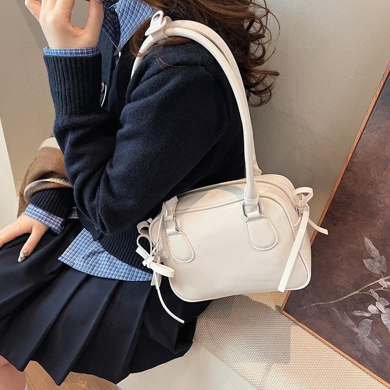 

Crossbody bag One shoulder handbag Fashion small bag Simple 2025 New trendy temperament Underarm bag 22*9*17