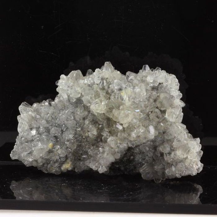 Pierres et Minéraux. Calcite. 420.0 ct. Anduze, Gard, Occitanie, France.