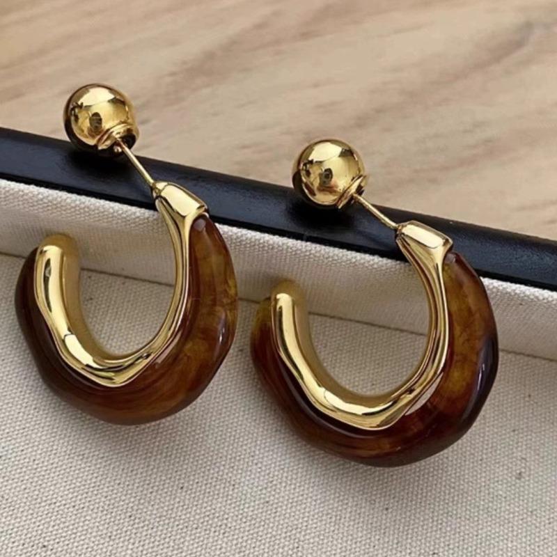 New Design Irregular Metal Pearl Earrings for Women Personalized CC Shape Hoop Earring Korean Fashion Jewelry