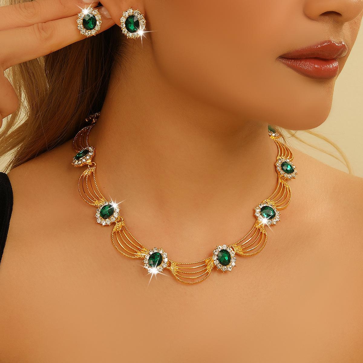 

Fashion Jewelry Women s Set червоний