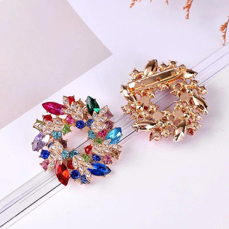 Broches à fleurs en cristal pour femmes, bijoux en strass, broche en tissu pour fête de mariage