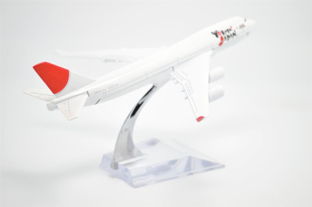 TANG DYNASTY 16cm Japonská letecká společnost Boeing B747 z lehkých slitin Model letadla Hračka 1/400 (JAL)