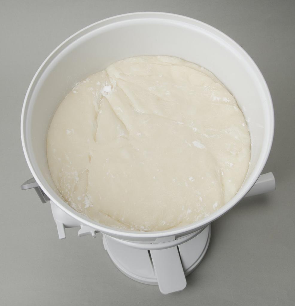 MK Seiko Mochi Round Cutter, Master, White, RMC-03W